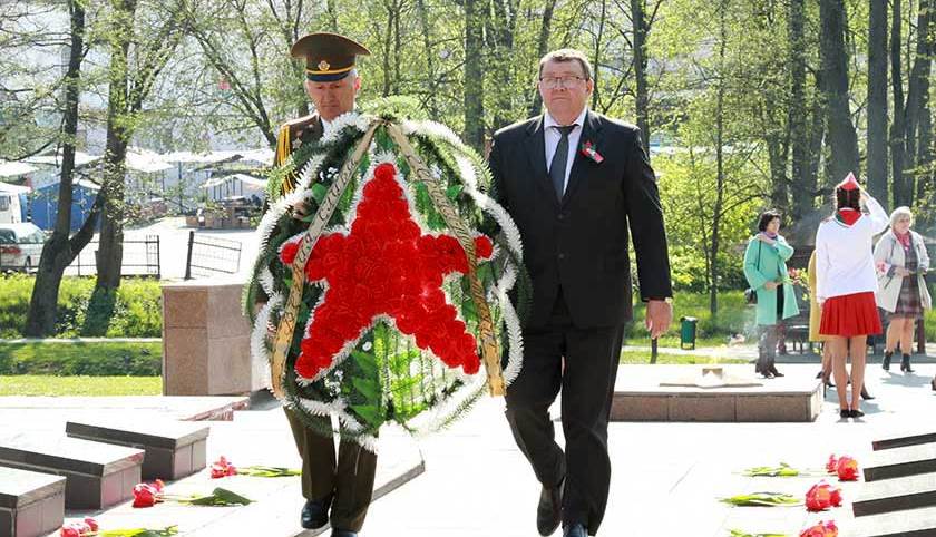 У Дзятлаве адзначылі Дзень Вялікай Перамогі