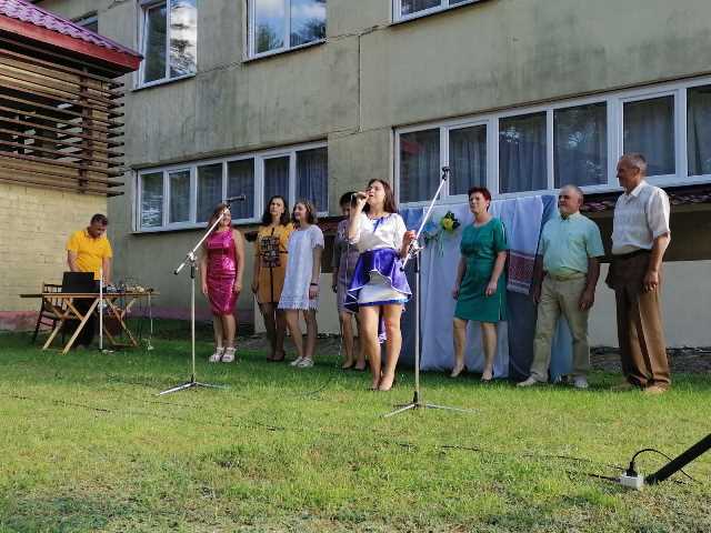 «Зямля, што крылы нам дае»