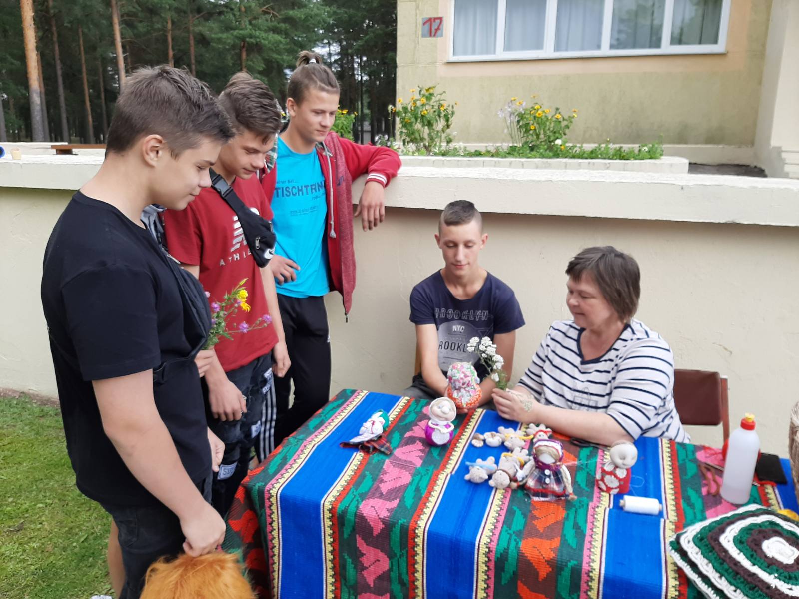 Мастер-класс по изготовлению обереговой куклы