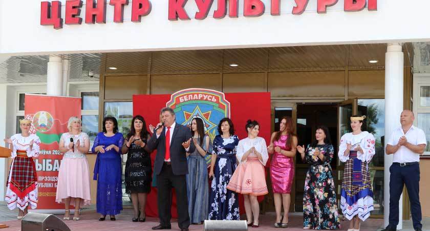 Віншаванні прымалі ратаўнікі