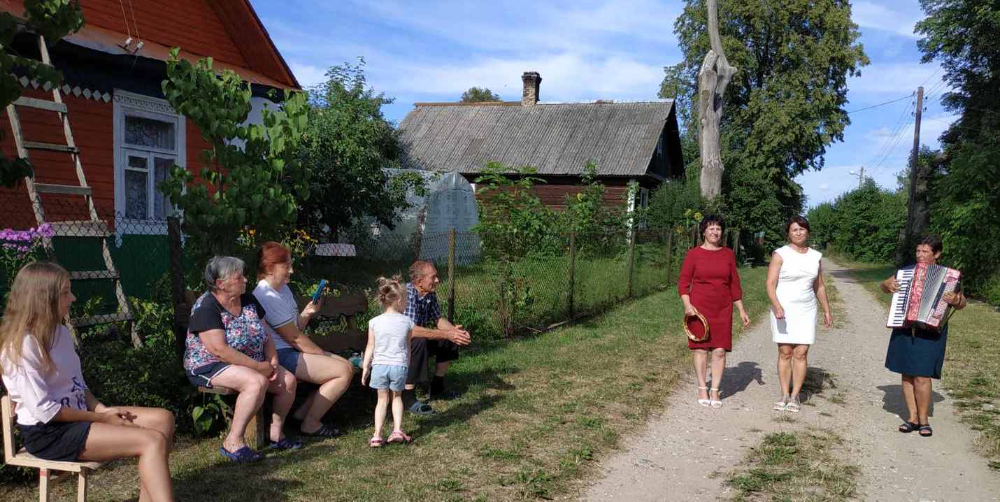 «Стороне родной поклонимся»