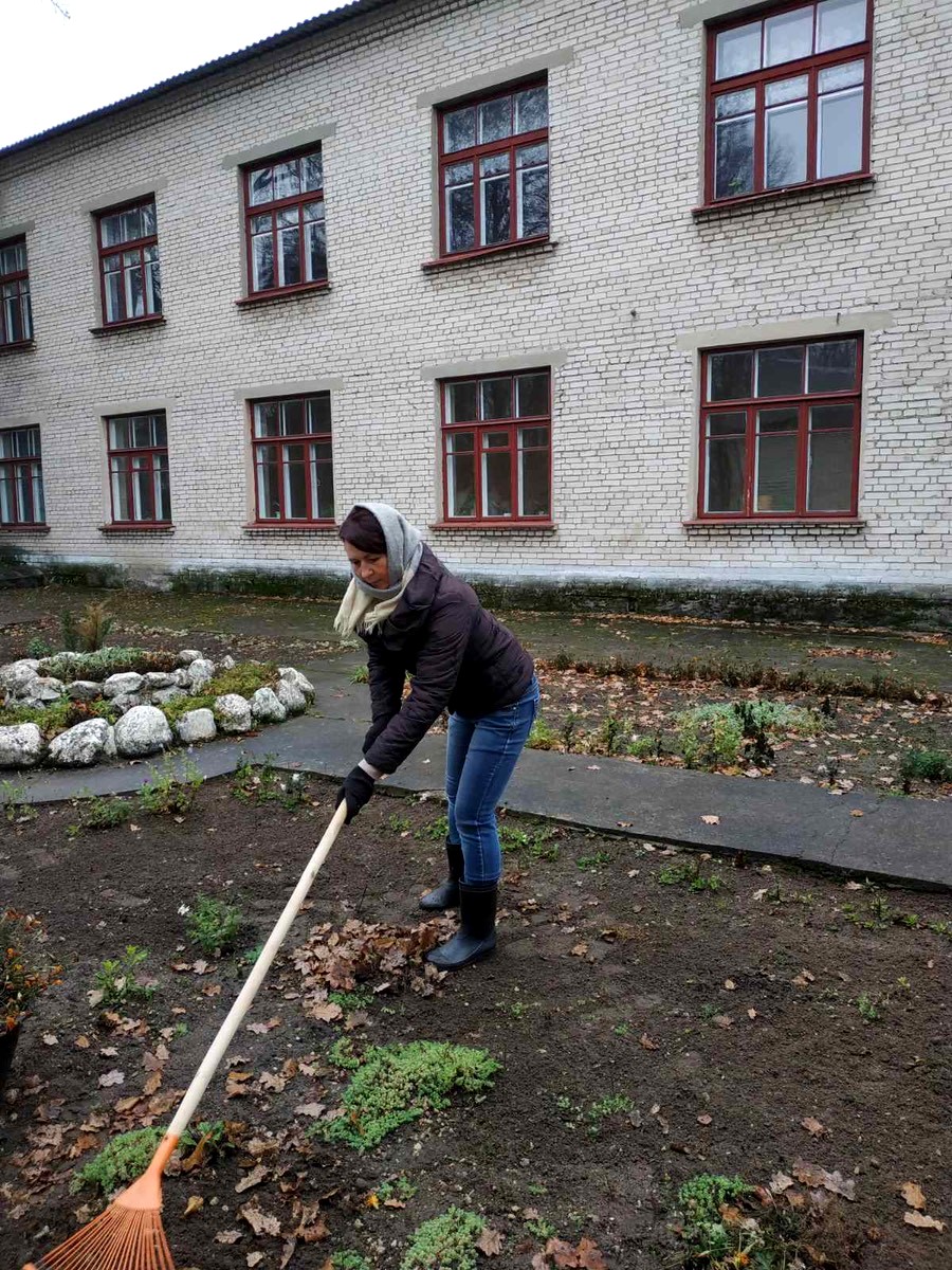Клубные учреждения провели субботник