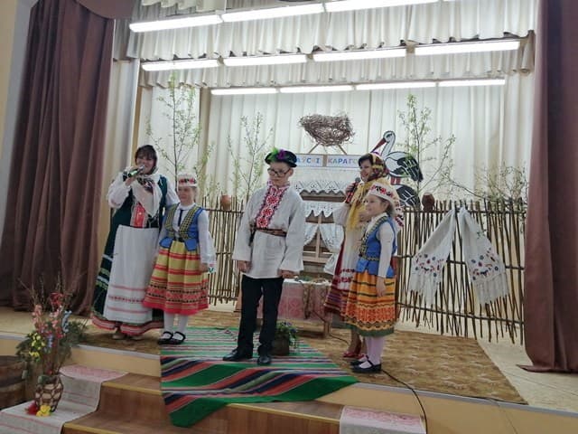 «Юраўскi карагод» у аграгарадку Дварэц