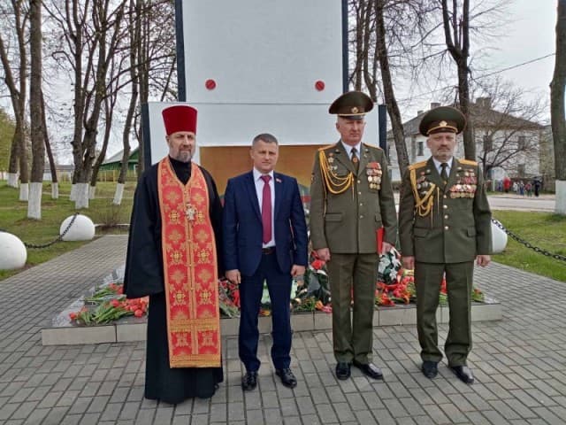 Мы этой памяти верны