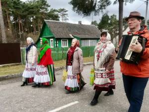 Подробнее о статье На Дятлаўшчыне прайшоў абрад “Валачобнікі”
