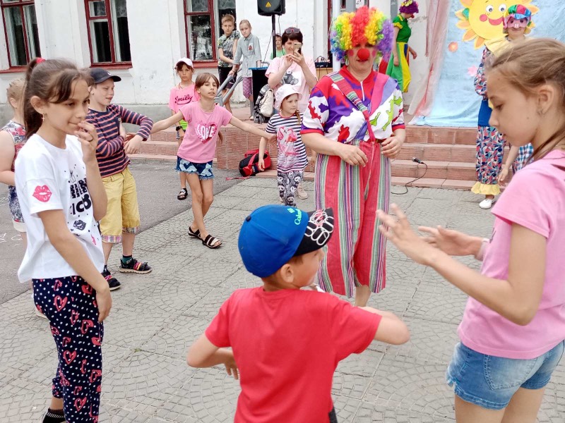 «Здравствуй, лето красное»