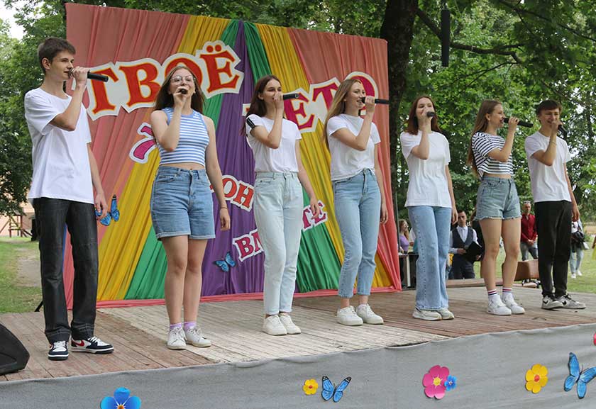 Моладзевы вулічны капуснік “Тваё лета” сабраў сяброў