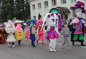 Подробнее о статье Фестываль-карнавал роставых лялек у Дзятлаве