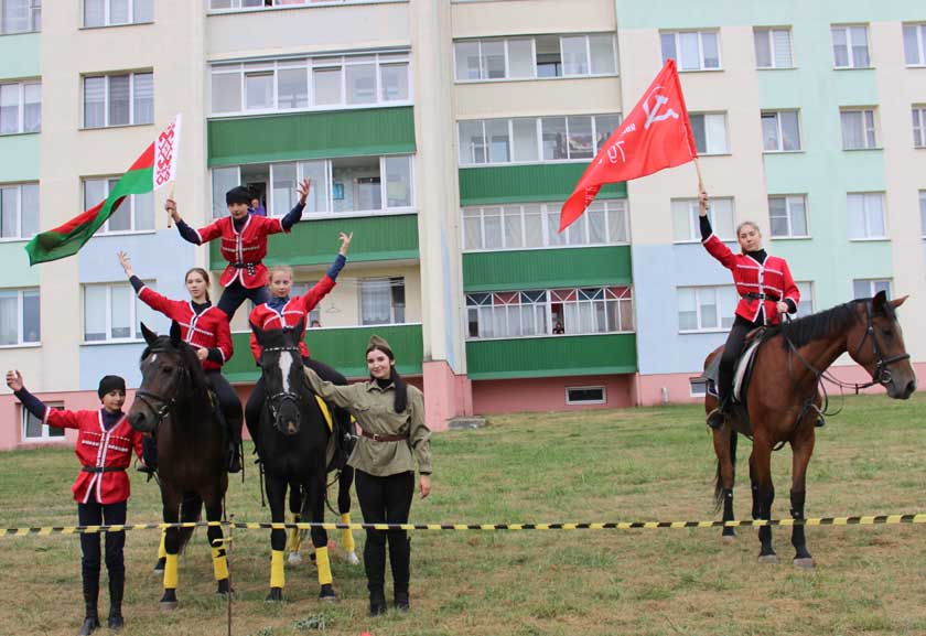 Шоу-программа “Едуць па Берліне нашы Казакі”