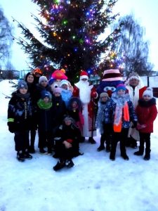 Подробнее о статье «Если ёлка огнями цветет — это значит пришёл Новый год».