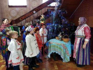 Подробнее о статье «Поем, играем и танцуем — колядуем, колядуем»