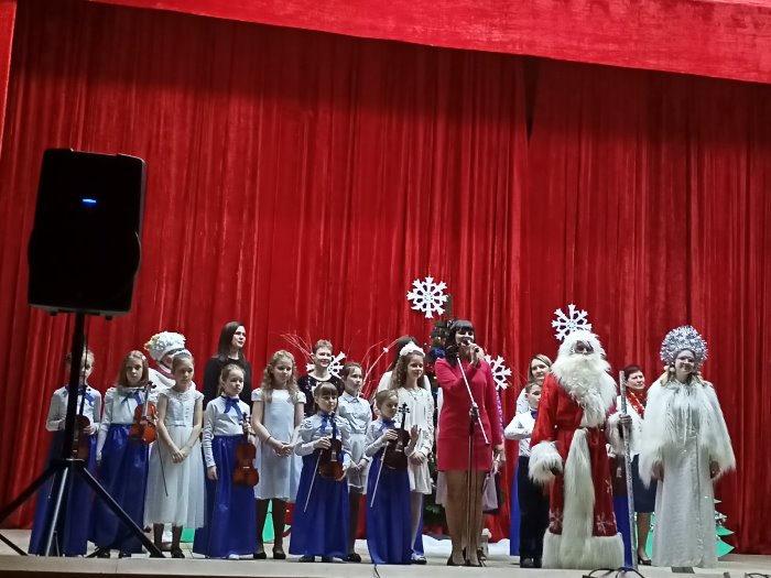 «Новогодние огни приглашают в сказку»