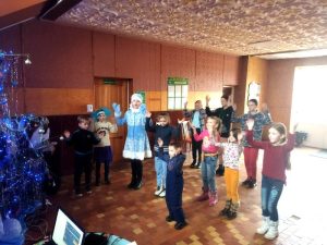 Подробнее о статье «Приключения возле новогодней ёлки»