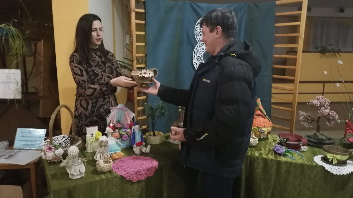 «Любимым женщинам»