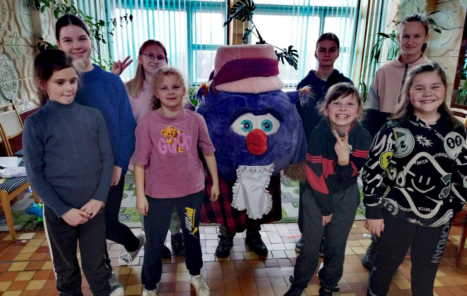 Вы сейчас просматриваете «Нам без улыбок никуда»