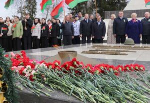 Подробнее о статье Час выбраў нас. Мы выбіраем мір і стварэнне (+відэа)