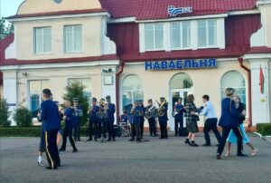 Подробнее о статье «В городском саду»