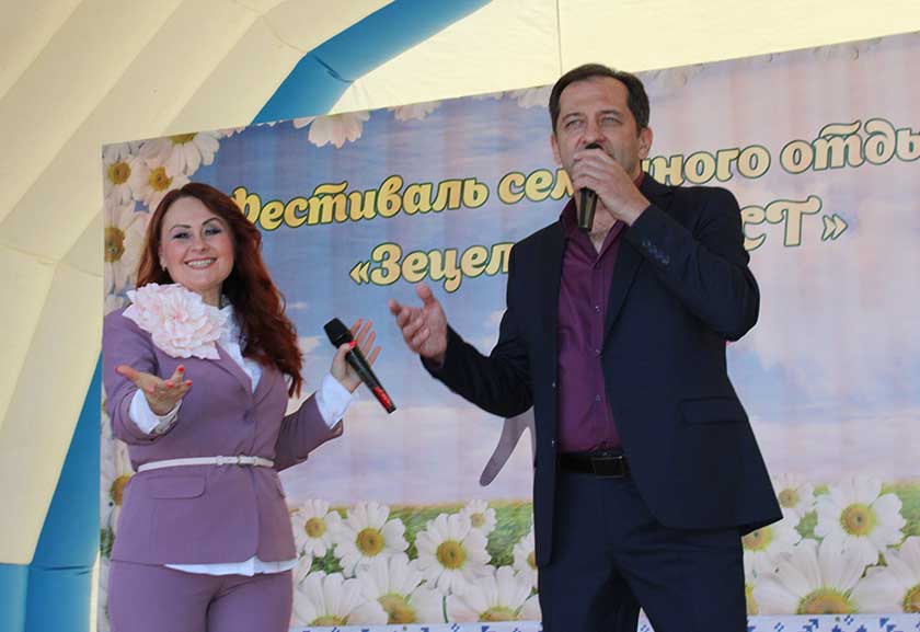 «Зецельскі фэст». Песеннае шоў, роставыя лялькі і вялікі канцэрт (+відэа)