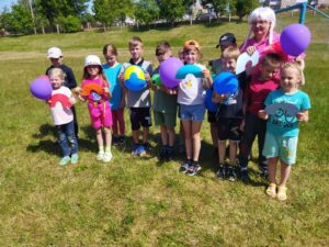 Подробнее о статье Игровая программа «Все цвета радуги»