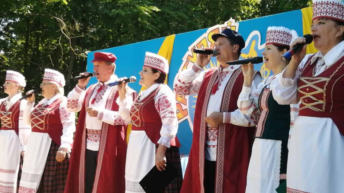 «Суседзi запрашаюць»