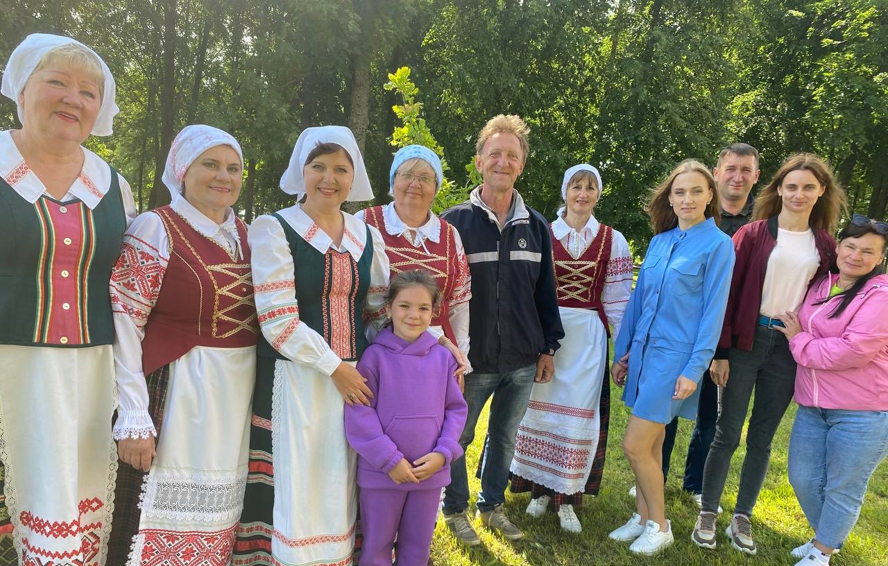 Вы сейчас просматриваете Танцавальны батл “Танцы нашых продкаў”