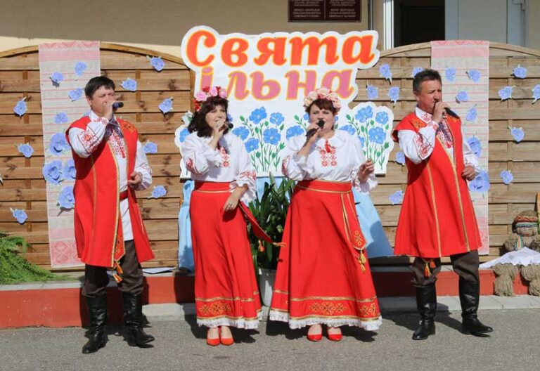 Свята лёну ў Дварцы