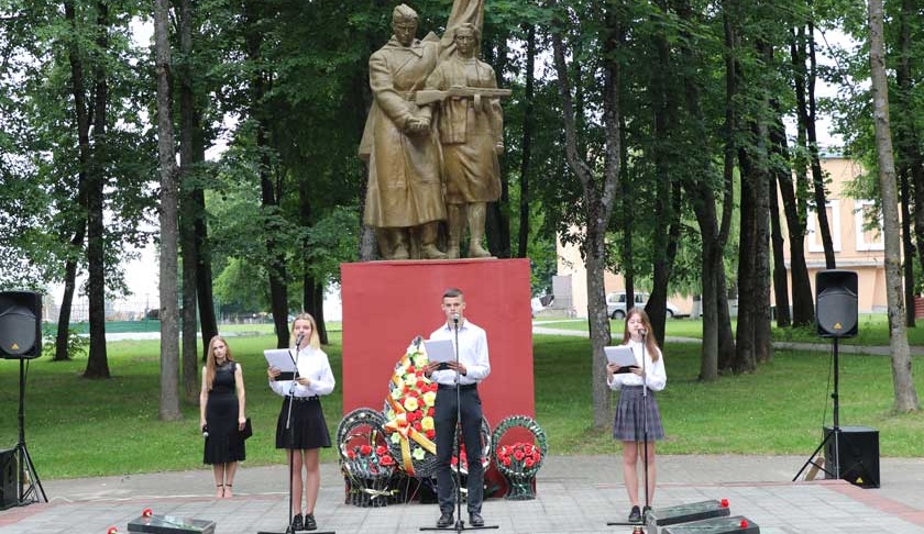Аб загінулых памаўчым