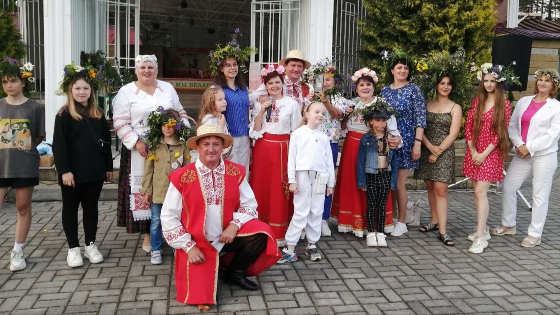 «У купальскi вечарок»