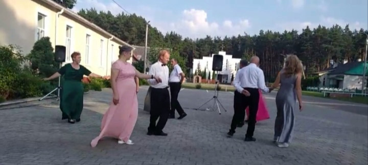 «Стальные рельсы»
