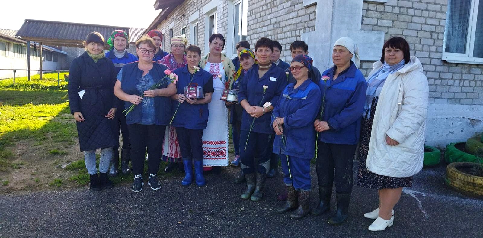 Вы сейчас просматриваете С Праздником!!!