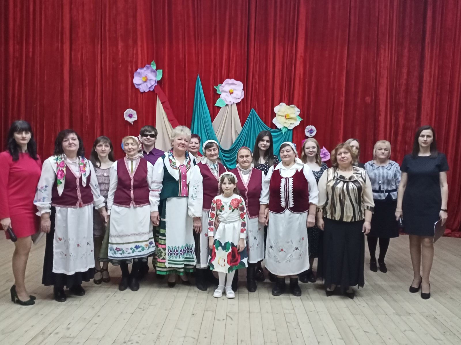 Вы сейчас просматриваете «Эпох связующая нить»