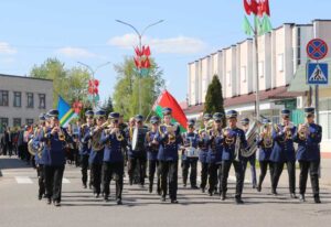 Подробнее о статье Народны духавы аркестр “Новаяльнянскія трубачы”: гісторыя і сучаснасць