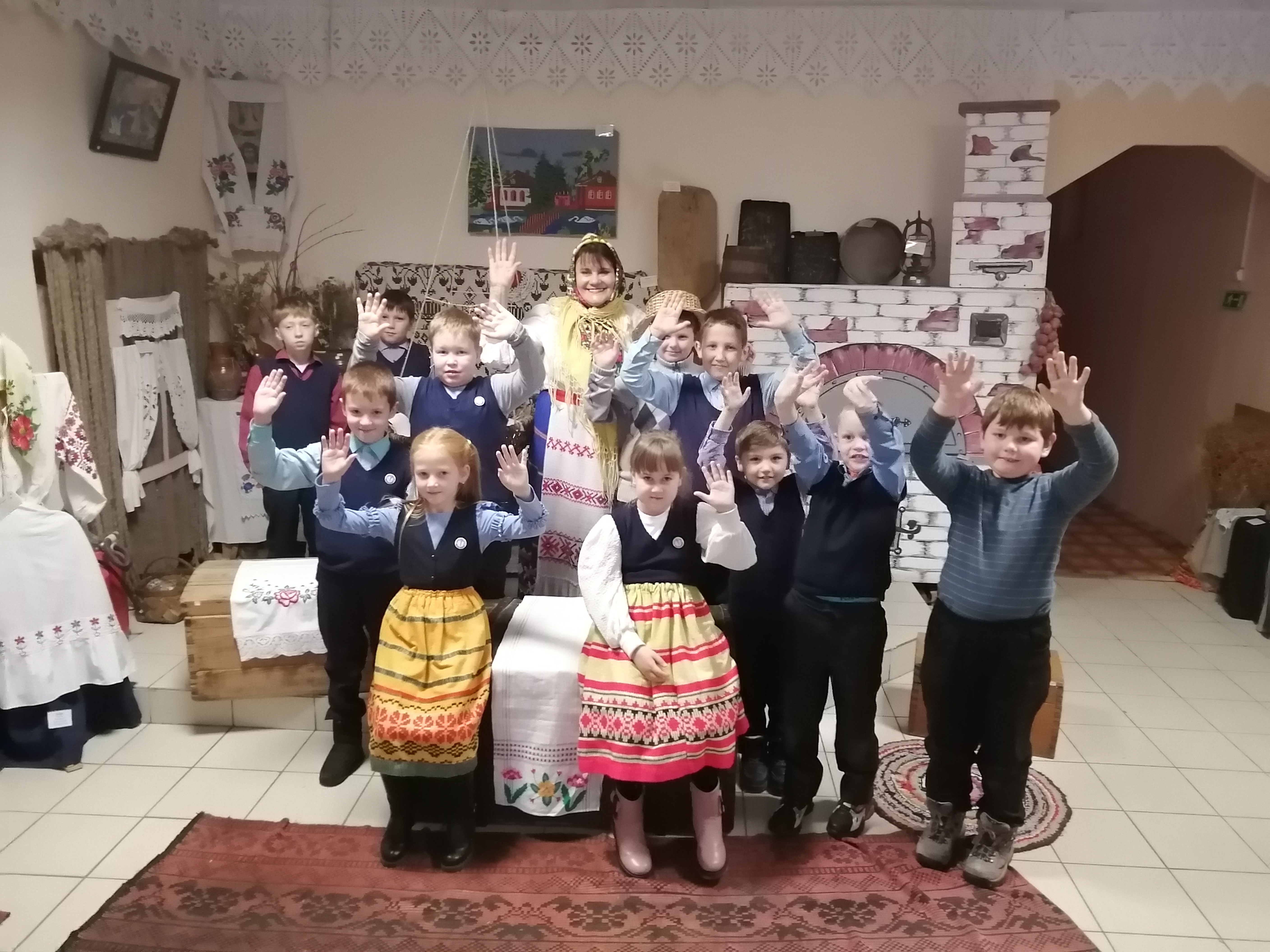 Вы сейчас просматриваете “Каля бабулінага куфра”