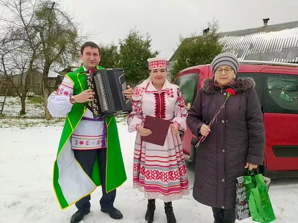 Вы сейчас просматриваете С ВИЗИТОМ ДОБРА, РАДОСТИ И ПЕСНИ