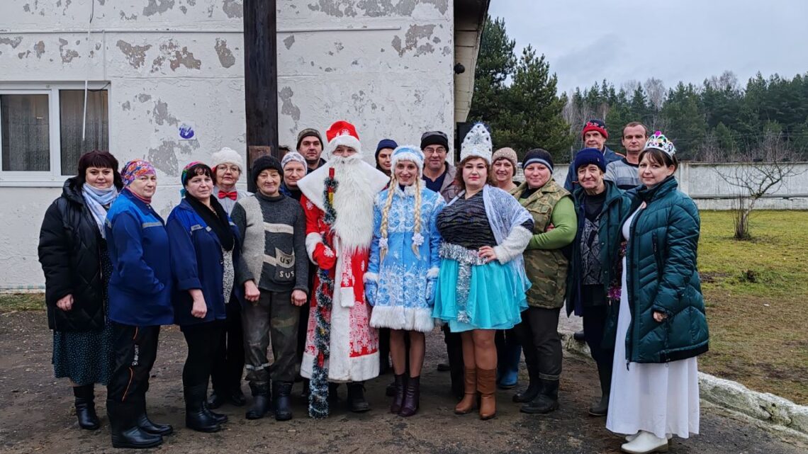 «И закружится снежный хоровод».
