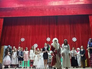 Подробнее о статье «Новый год к нам мчится…»