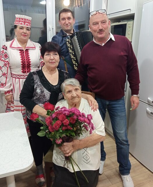 «О тех, кто годы не считает»