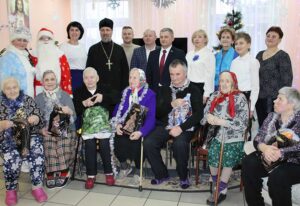 Подробнее о статье Акцыя “Ад усёй душы” дорыць цяпло і веру ў навагодні цуд