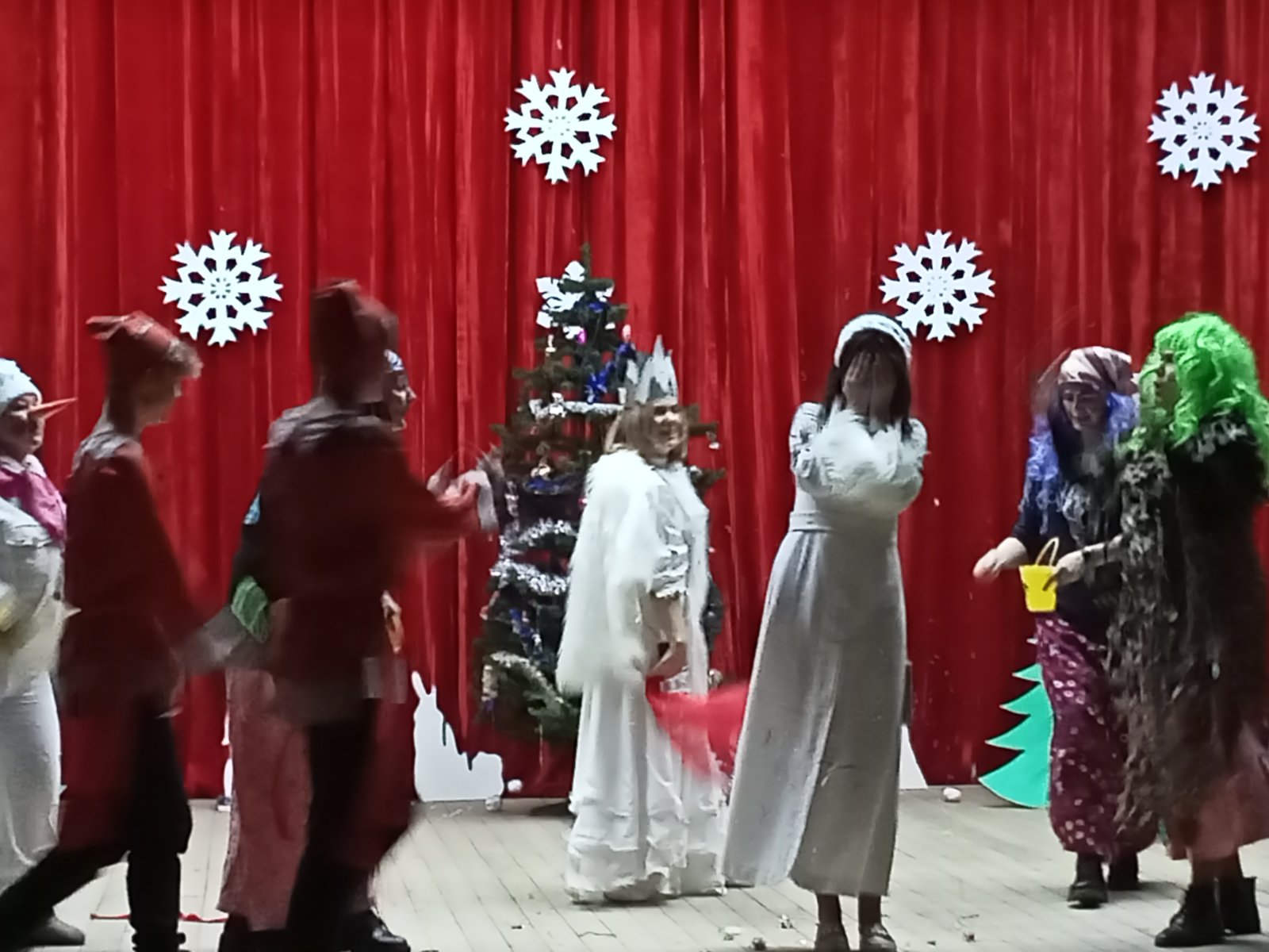 Вы сейчас просматриваете «Новогодние приключения»