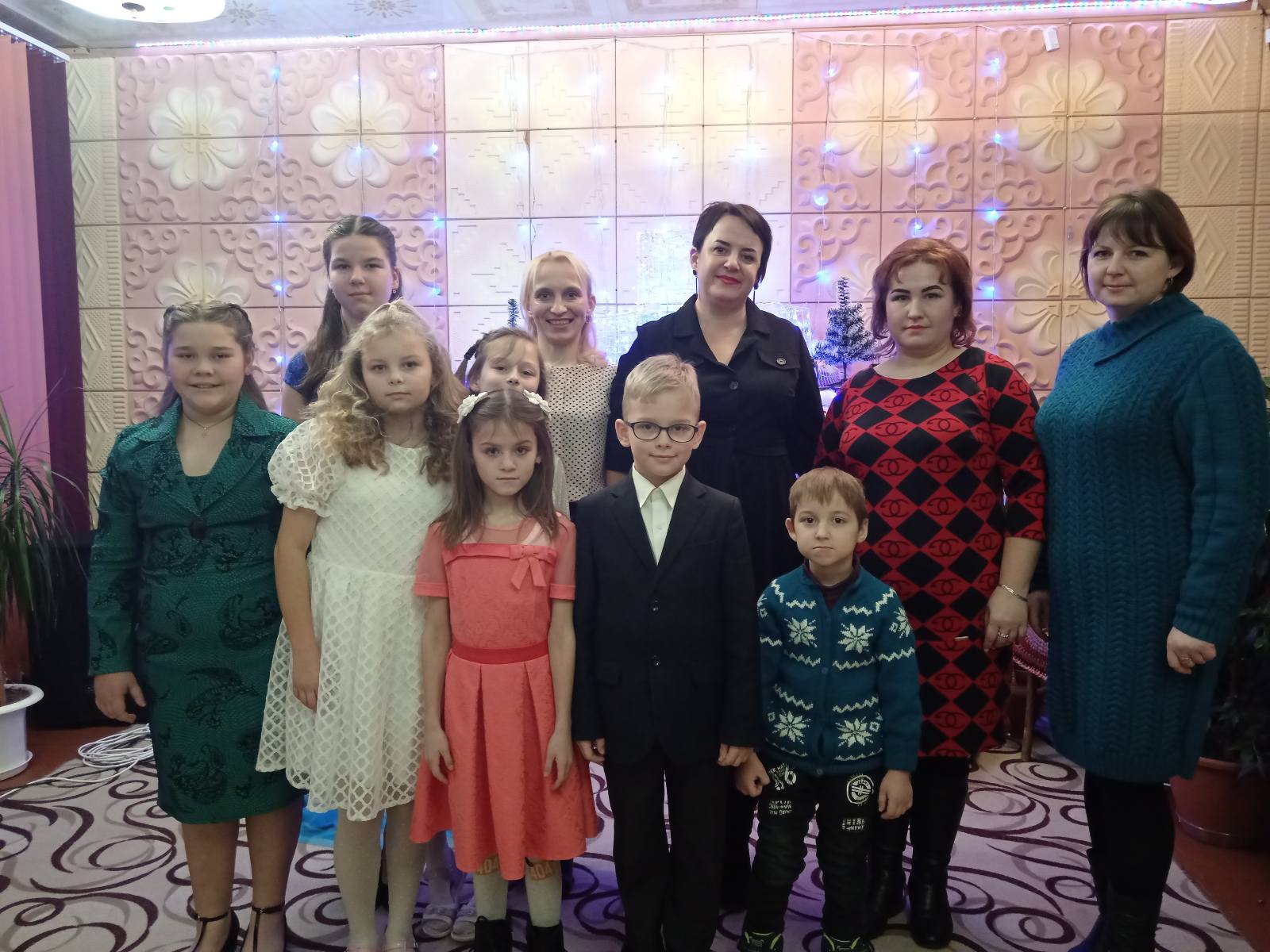 Вы сейчас просматриваете «Под звездой Рождества»