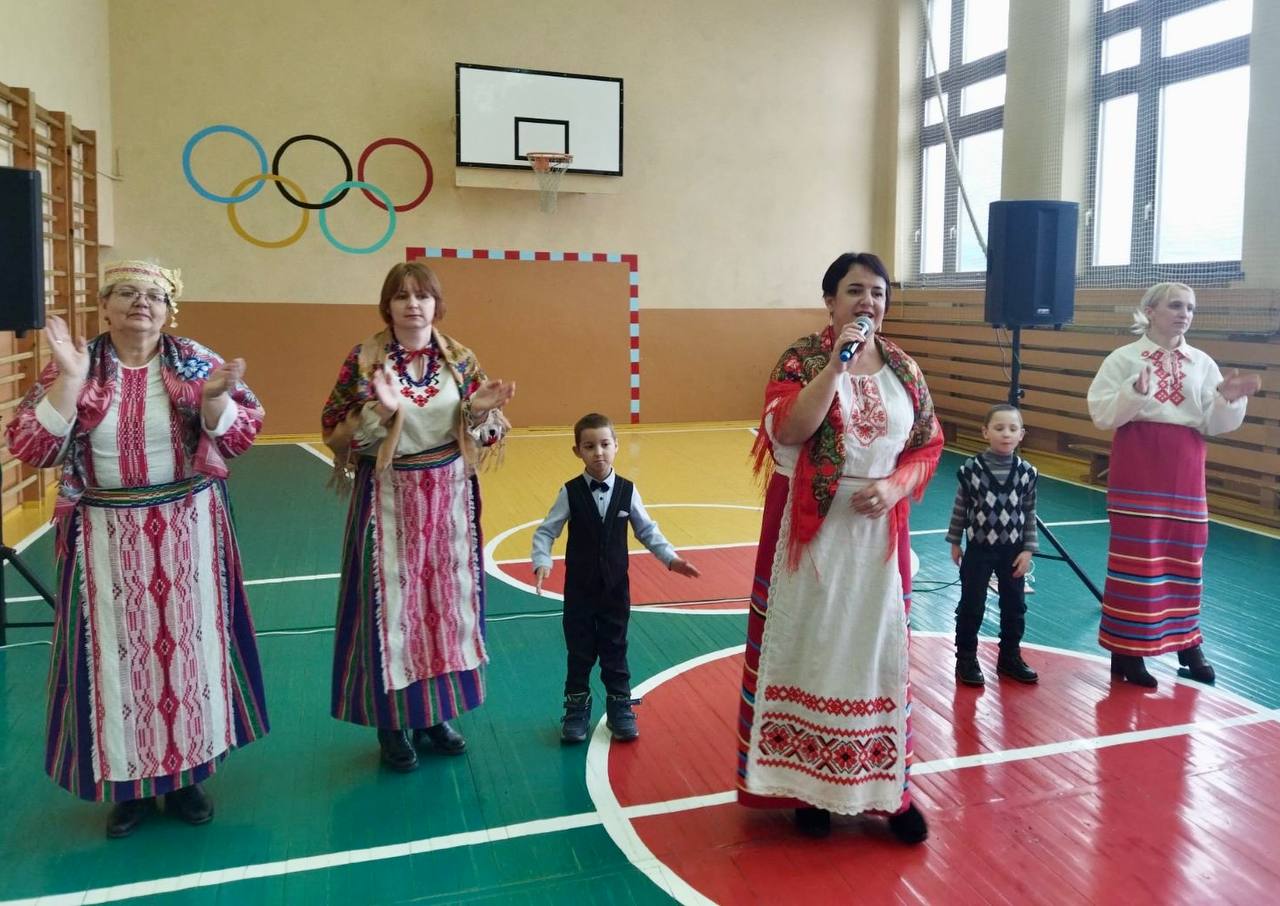 Вы сейчас просматриваете Праздничное настроение на избирательном участке в агрогородке Торкачи