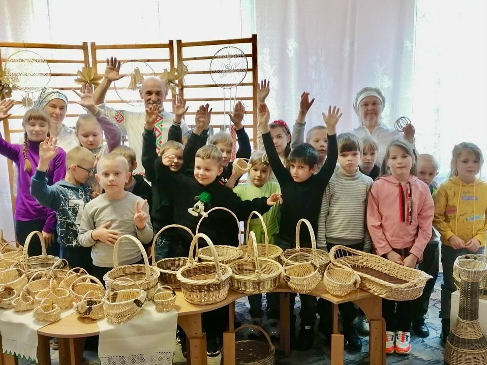 Вы сейчас просматриваете ✨ЯДНАЕМСЯ РАМЁСТВАМІ✨