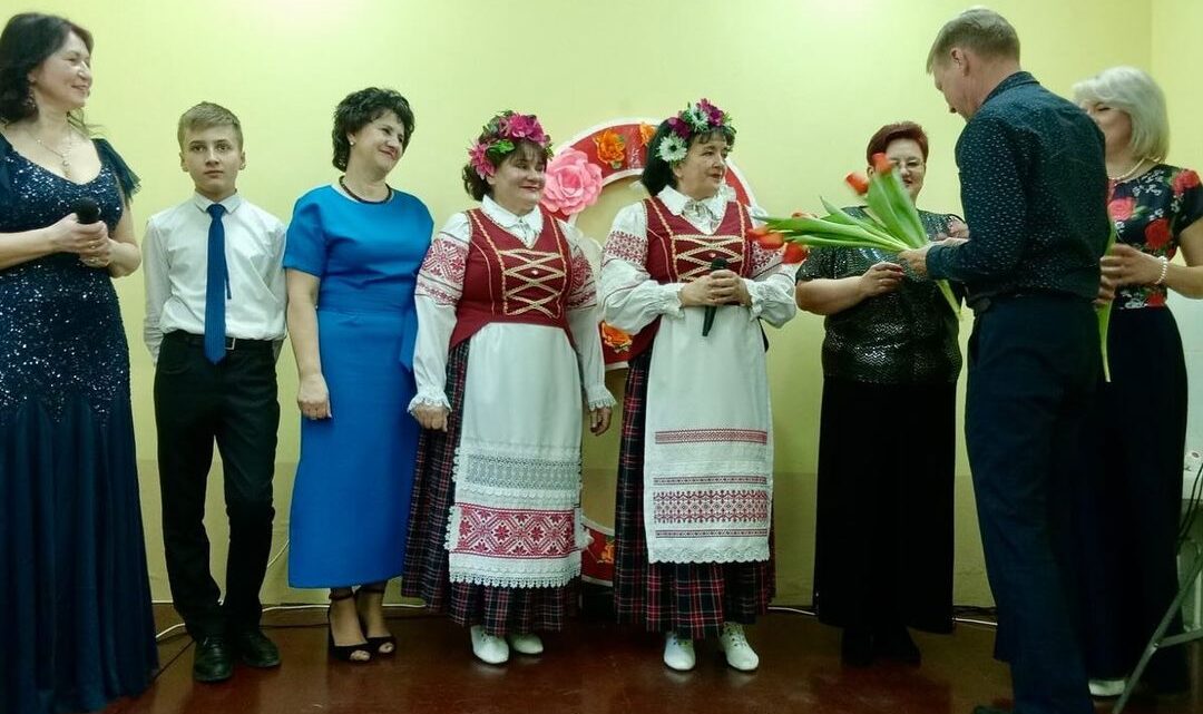 «Есть в марте день особый»