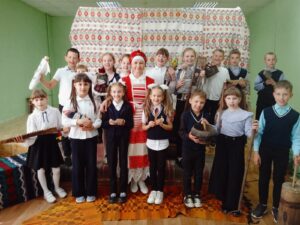 Подробнее о статье «Где обычаи чтут, там весело живут!»