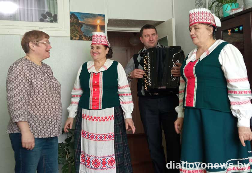 Роднае-народнае. Ад філіграннай сурвэткі – да цёплага шаліка