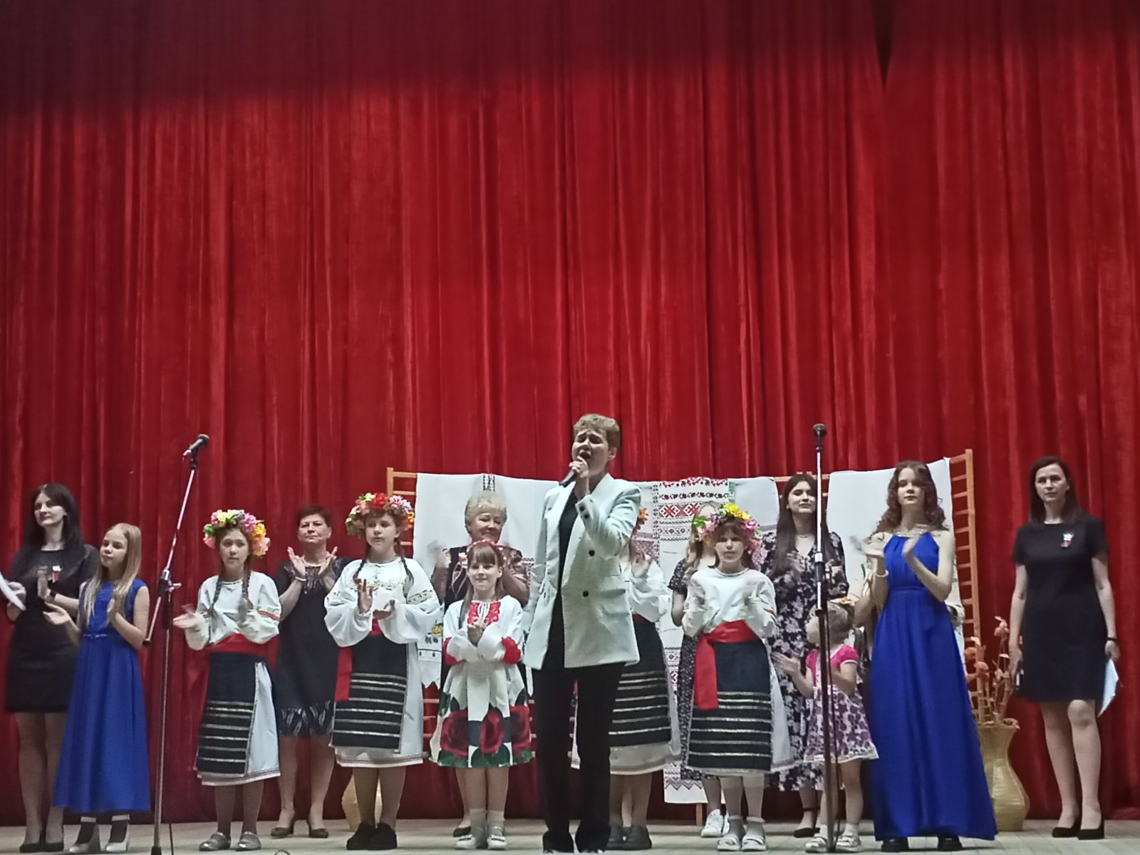 Вы сейчас просматриваете «Славим имя твое, Беларусь!»