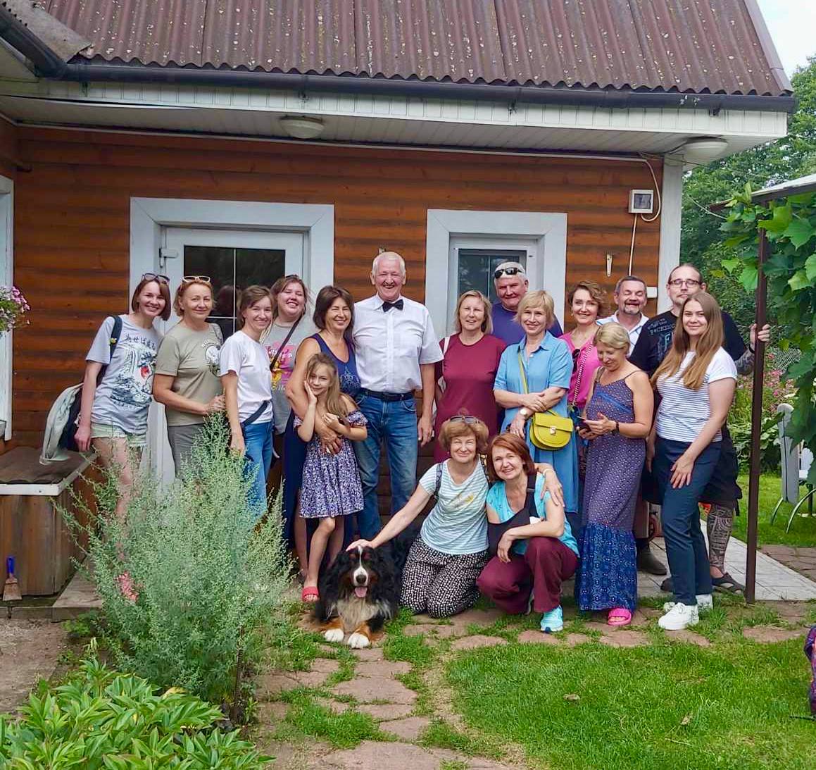 Вы сейчас просматриваете ЯДНАЕМСЯ РАМЁСТВАМІ: мастацтва гліны і агню