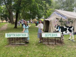 Подробнее о статье Дзень Незалежнасці. Партызанская вёска, воднае шоу і затрыманне злачынцы