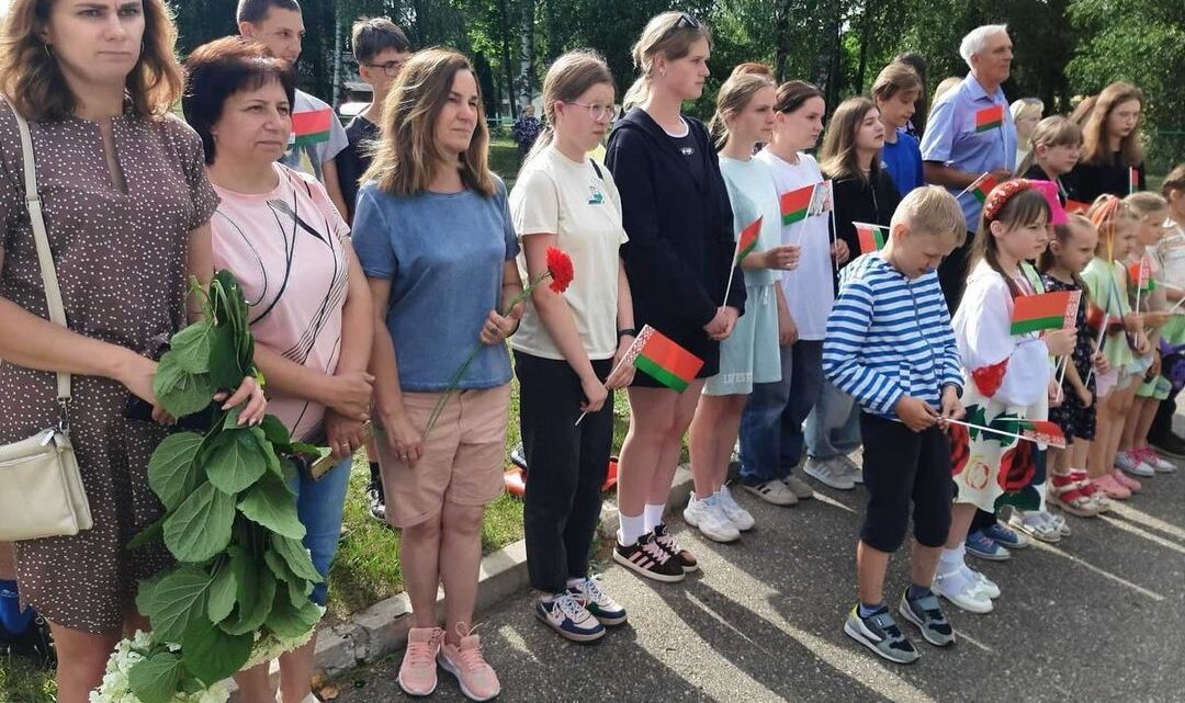 Возложение цветов в АГ Гезгалы