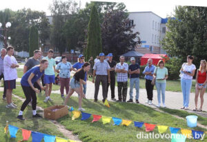 Подробнее о статье Дажынкі-2024.Вясёлая сельская эстафета